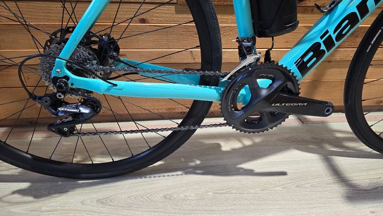 Used Bianchi e-Impulso Road Ultegra 2023 2023 Road & Gravel — image 4 of 7