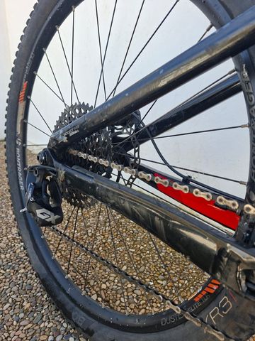 Trek Fuel EX 9.7 29 2017 2017 Mountainbike usato, Nero — immagine 7 di 7