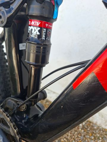 Trek Fuel EX 9.7 29 2017 2017 Mountainbike usato, Nero — immagine 5 di 7
