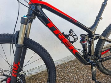 Trek Fuel EX 9.7 29 2017 2017 Mountainbike usato, Nero — immagine 3 di 7