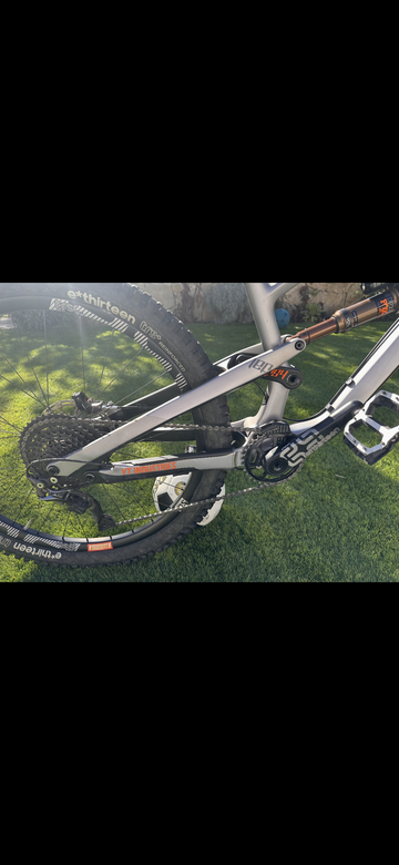 YT Industries Jeffsy Shimano XTR 2018 Mountainbike usato, Grigio chiaro — immagine 3 di 7