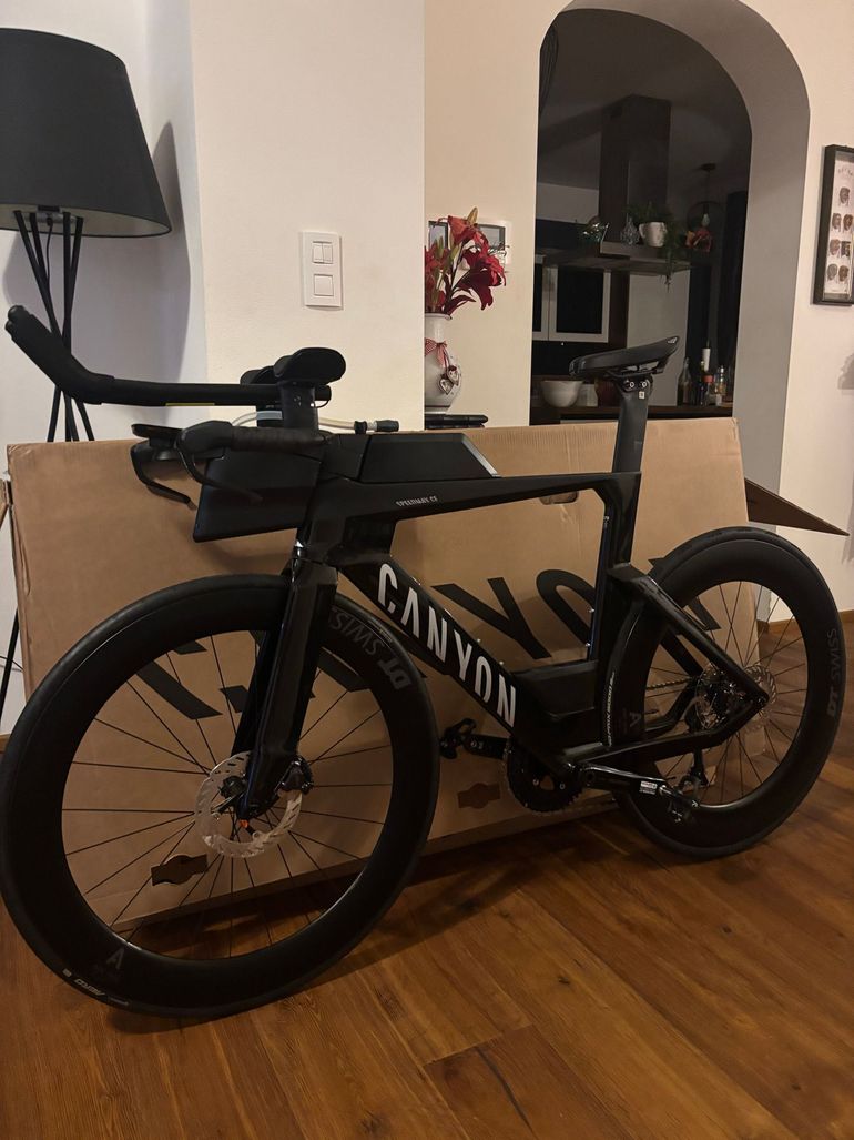 Used Canyon Speedmax CF 7 Di2 Race 2026 2026 Road & Gravel, Black — image 3 of 3