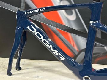 Pinarello DOGMA F 2024 - Frameset Frameset 2024 Road & Gravel usato, Blu — immagine 8 di 9