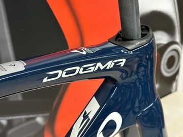 Pinarello DOGMA F 2024 - Frameset Frameset 2024 Road & Gravel usato, Blu — immagine 6 di 9