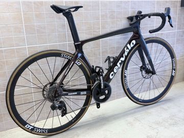 Cervélo S5 Rival eTap AXS 2022 2022 Road & Gravel usato, Viola — immagine 2 di 12