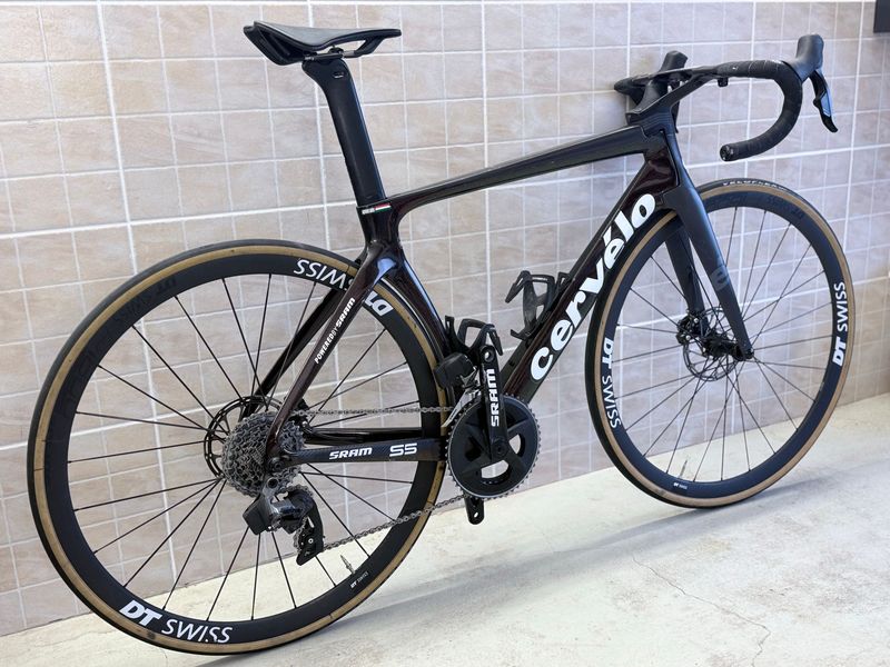 Cervélo S5 Rival eTap AXS 2022 2022 Road & Gravel usato, Viola — immagine 2 di 12