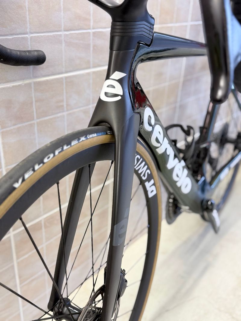 Cervélo S5 Rival eTap AXS 2022 2022 Road & Gravel usato, Viola — immagine 7 di 12
