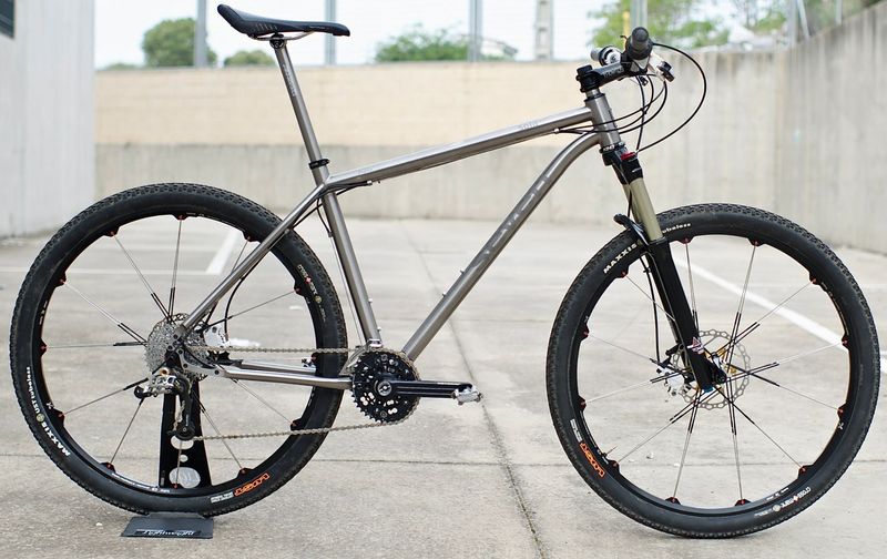 Gebrauchtes Seven Cycles Sola 2020 Mountainbike, Hellgrau — Bild 1 von 6