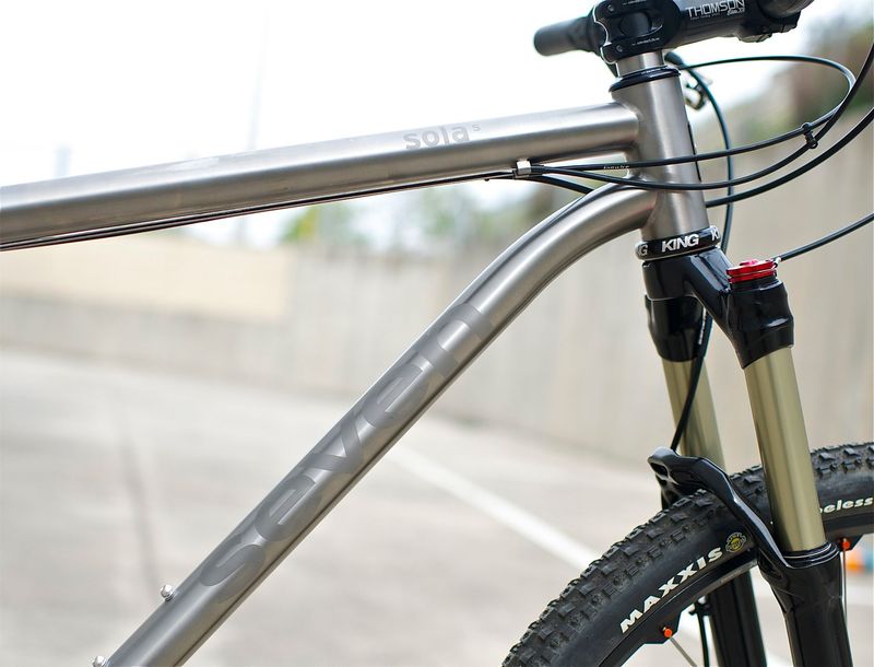 Gebrauchtes Seven Cycles Sola 2020 Mountainbike, Hellgrau — Bild 2 von 6