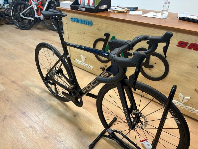 Focus Izalco 2026 Road & Gravel d'occasion — image 2 sur 9