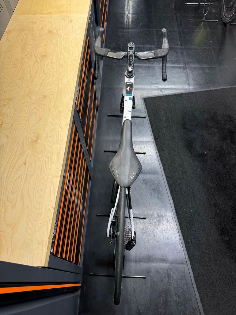 Used Cipollini BOND EVO Q30MP SHIMANO ULTEGRA DI2 2023 2023 Road & Gravel, White — image 12 of 12