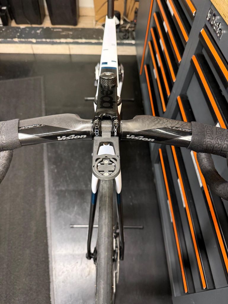 Used Cipollini BOND EVO Q30MP SHIMANO ULTEGRA DI2 2023 2023 Road & Gravel, White — image 10 of 12