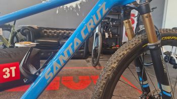 Used Santa Cruz Highball XX1 AXS Reserve / Carbon CC / 29 2020 2020 Mountainbike, Blue, 29 — image 4 of 7