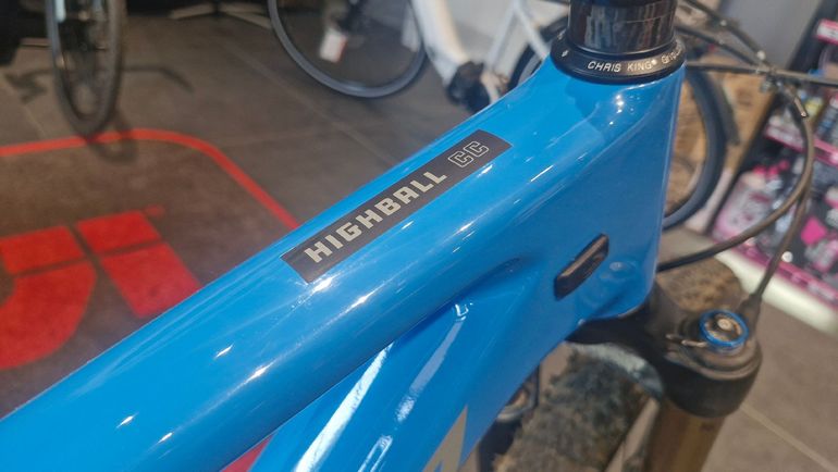 Used Santa Cruz Highball XX1 AXS Reserve / Carbon CC / 29 2020 2020 Mountainbike, Blue, 29 — image 5 of 7