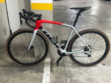Trek Émonda SL 6 2024 2024 Road & Gravel d'occasion