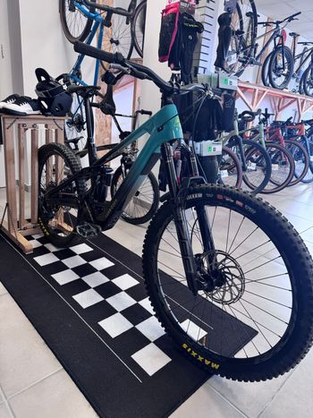 Forbidden, Druid SRAM GX Eagle AXS