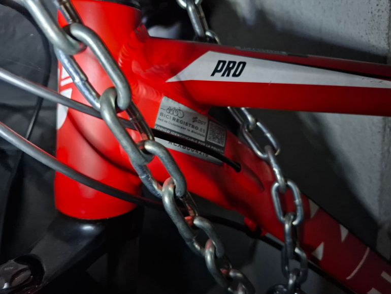 Used CONOR WRC PRO 2021 2022 Mountainbike, Red — image 4 of 17