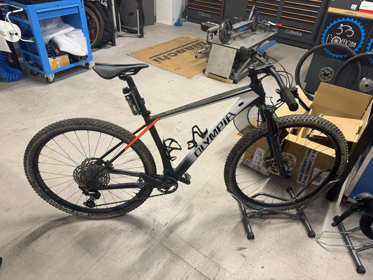 Used Olympia F1 2022 Mountainbike, White — image 1 of 4