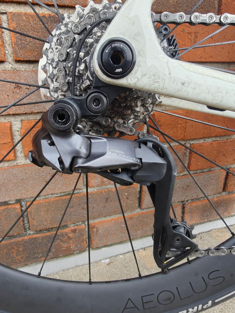 Used Trek Madone SLR 7 Gen 8 2025 2025 Road & Gravel, White — image 5 of 7