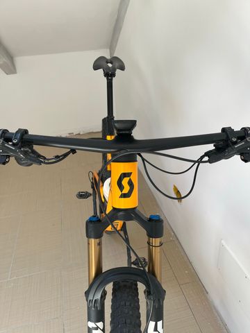 Used Scott Spark 930 2022 2022 Mountainbike, Orange, 29 — image 8 of 13