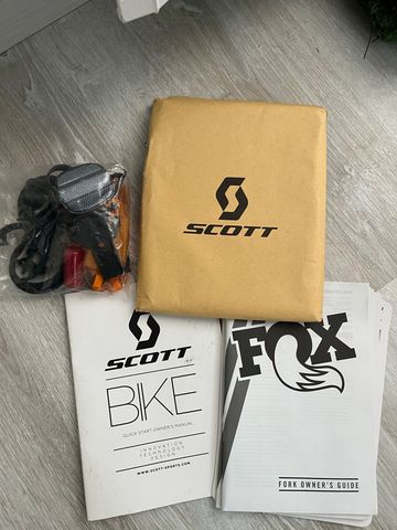 Used Scott Spark 930 2022 2022 Mountainbike, Orange, 29 — image 13 of 13
