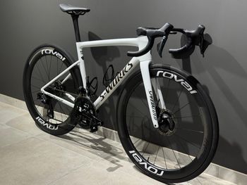 Used Specialized S-Works Tarmac SL8 2026 Road & Gravel — image 3 of 6