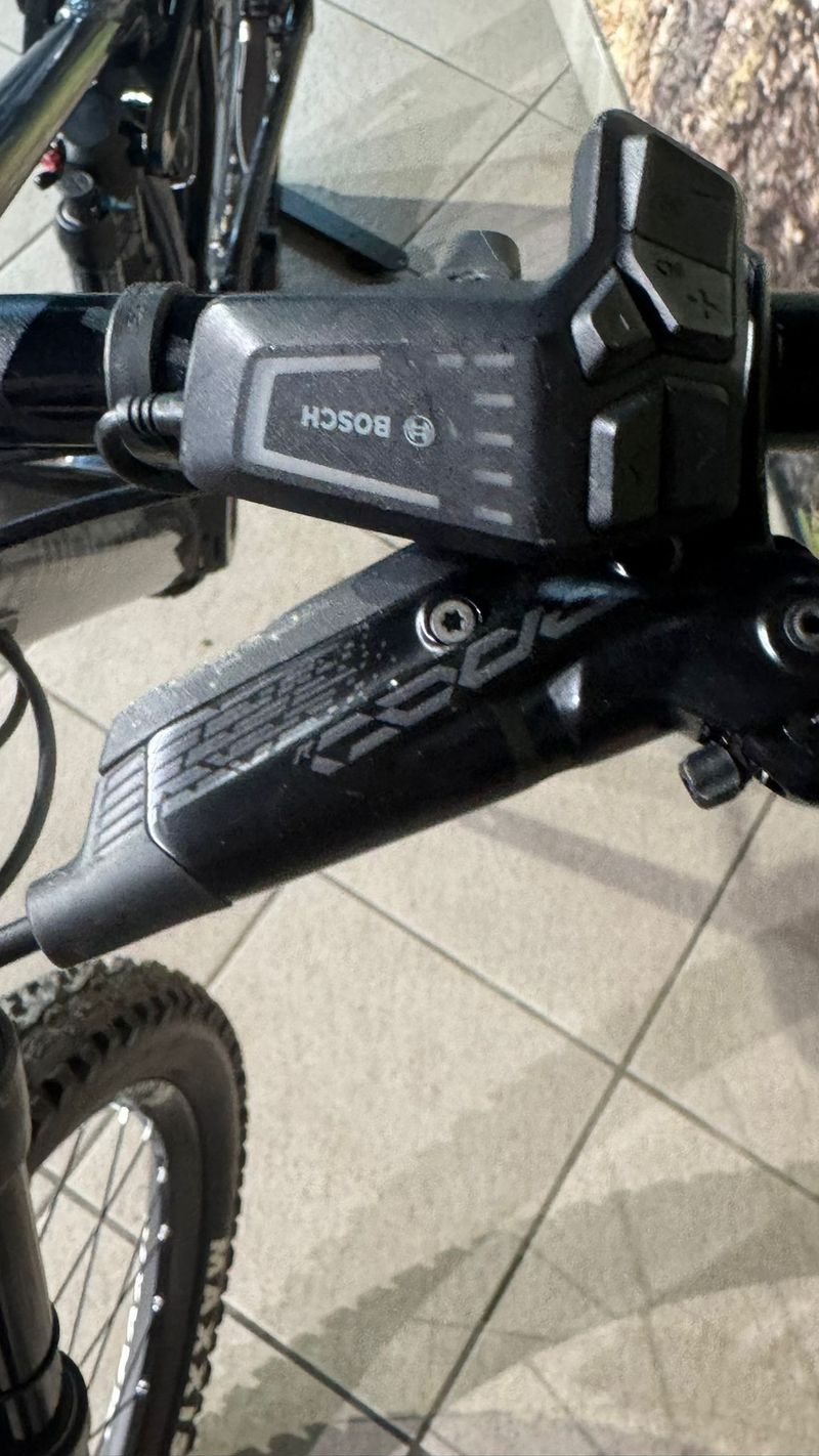 Käytetty Mondraker CHASER R 2023 2023 Mountainbike — kuva 4 / 6