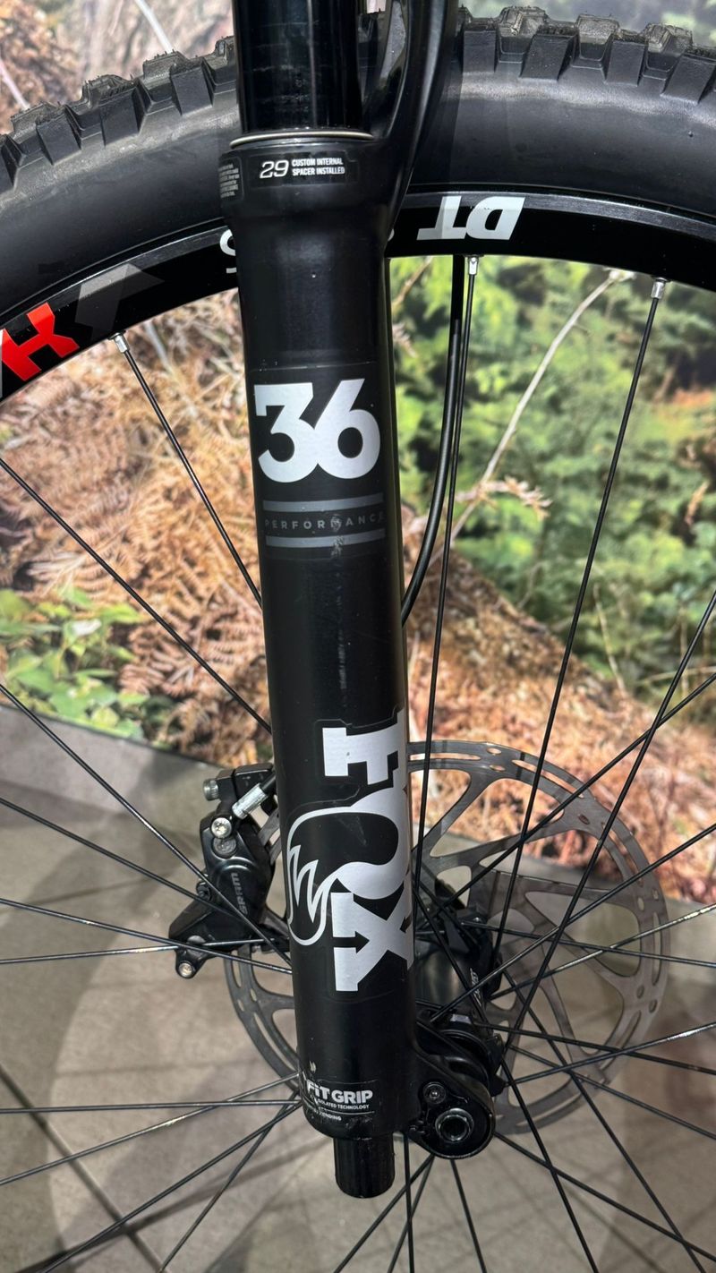 Käytetty Mondraker CHASER R 2023 2023 Mountainbike — kuva 3 / 6