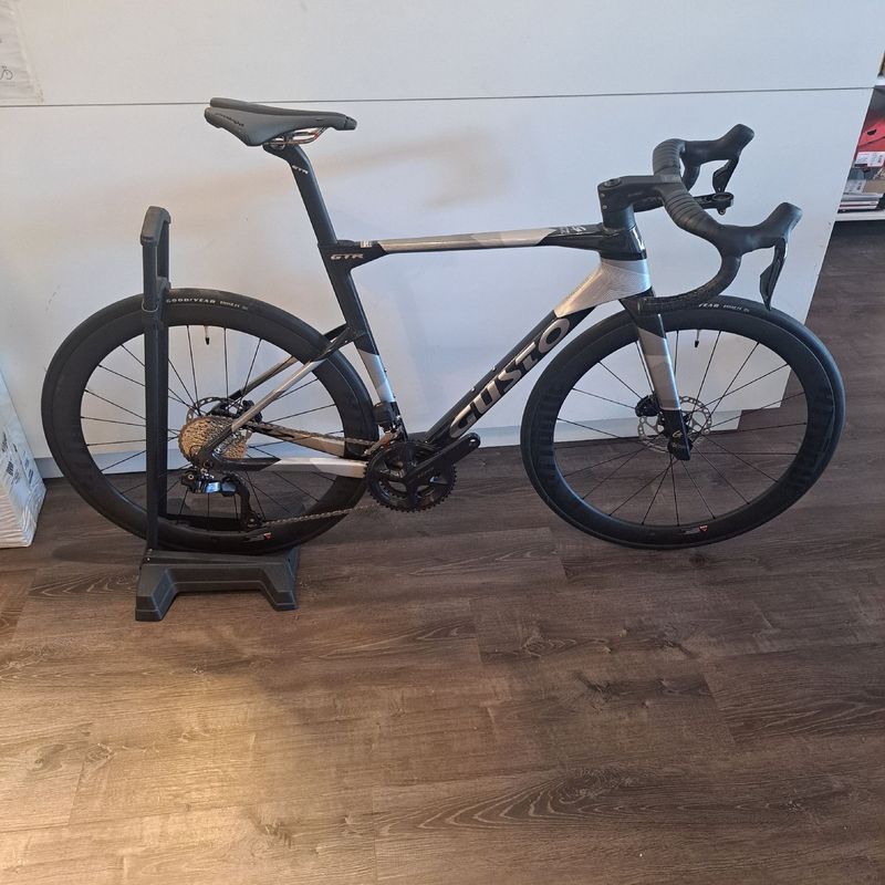 Used Gusto Gtr 2026 Road & Gravel, Black — image 1 of 6
