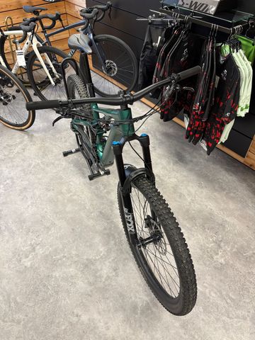 Specialized Levo SL 2 Comp Alloy 2024 Mountainbike usato, Verde — immagine 5 di 7