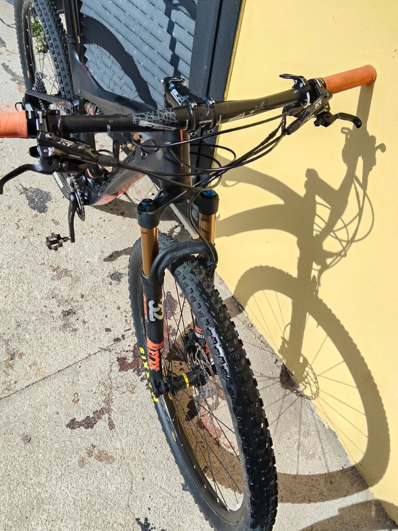 Oiz 2017 Mountainbike d'occasion — image 2 sur 3