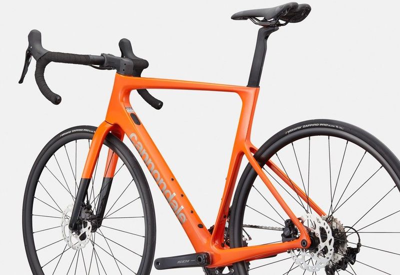 Cannondale SuperSix EVO 4 2024 2024 Road & Gravel usato, Arancione — immagine 2 di 5