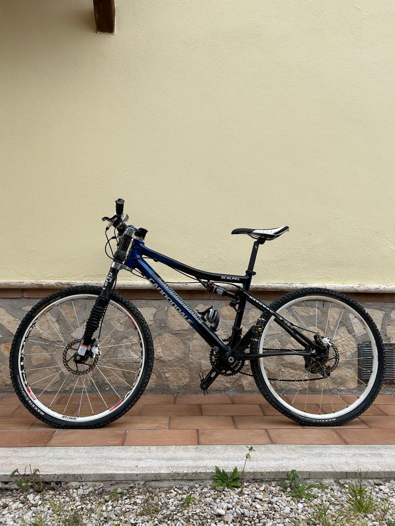 Used Cannondale Shimano XTR/XT 9.0 2007 Mountainbike, Blue — image 1 of 8