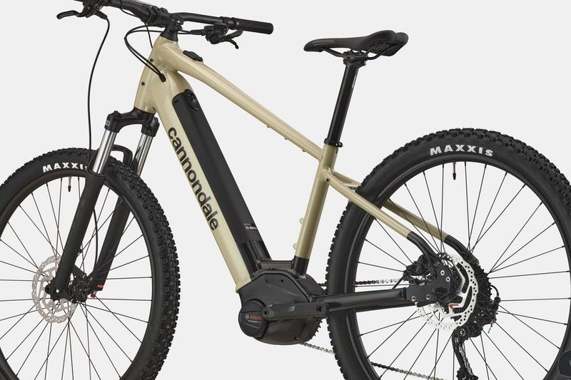 Cannondale Trail Neo 4 2024 2024 Mountainbike usato, Bianco — immagine 2 di 6
