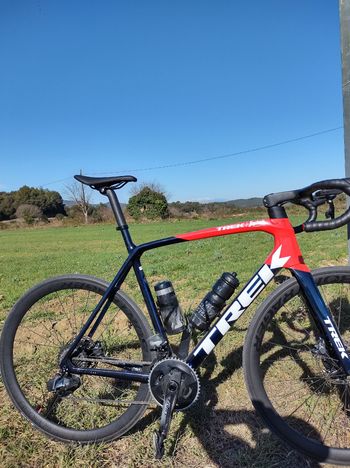 Used Trek Émonda SLR 7 eTap 2022 2022 Road & Gravel — image 11 of 13