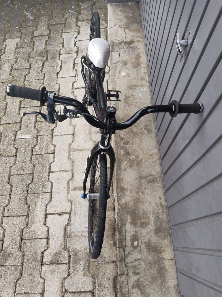 Used feldt Sector 2013 Urban — image 2 of 4