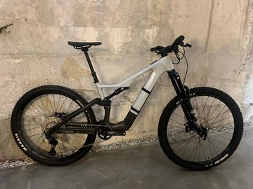 Focus JAM2 SL 8.8 GREY 23 2023 MTB usato