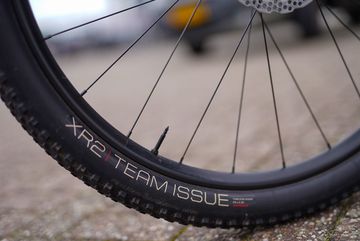 Used Trek Procaliber 9.6 2024 2024 Mountainbike, Light Gray, 29 — image 7 of 9