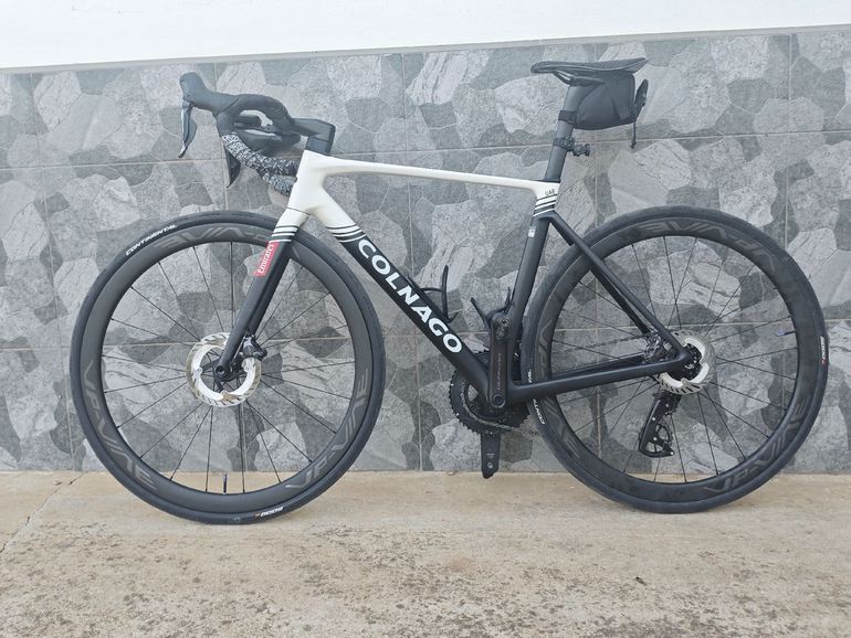 Used Colnago V5Rs Shimano Ultegra Di2 2025 2025 Road & Gravel — image 6 of 7