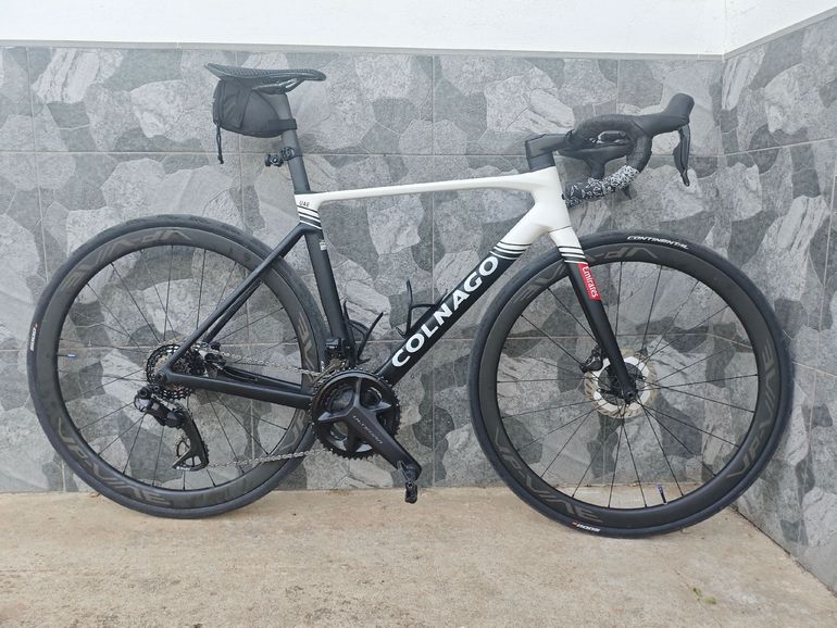 Used Colnago V5Rs Shimano Ultegra Di2 2025 2025 Road & Gravel — image 1 of 7