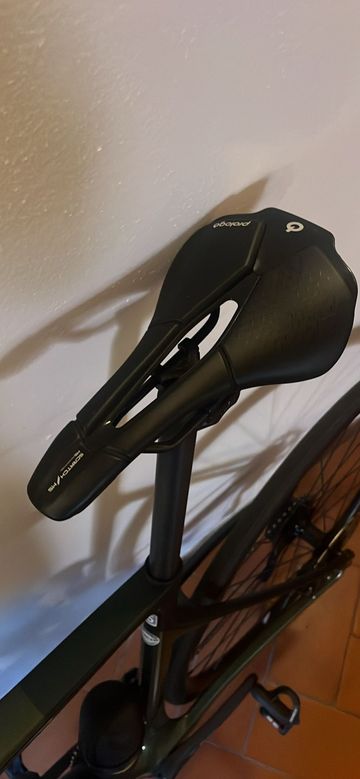 Used Orbea ORCA M30 2023 2023 Road & Gravel, Green — image 3 of 5