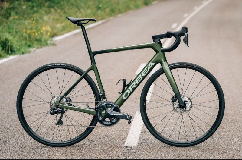 Used Orbea ORCA M30 2023 2023 Road & Gravel, Green — image 4 of 5