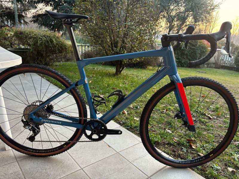 BMC URS THREE 2020 2020 Road & Gravel d'occasion — image 4 sur 16