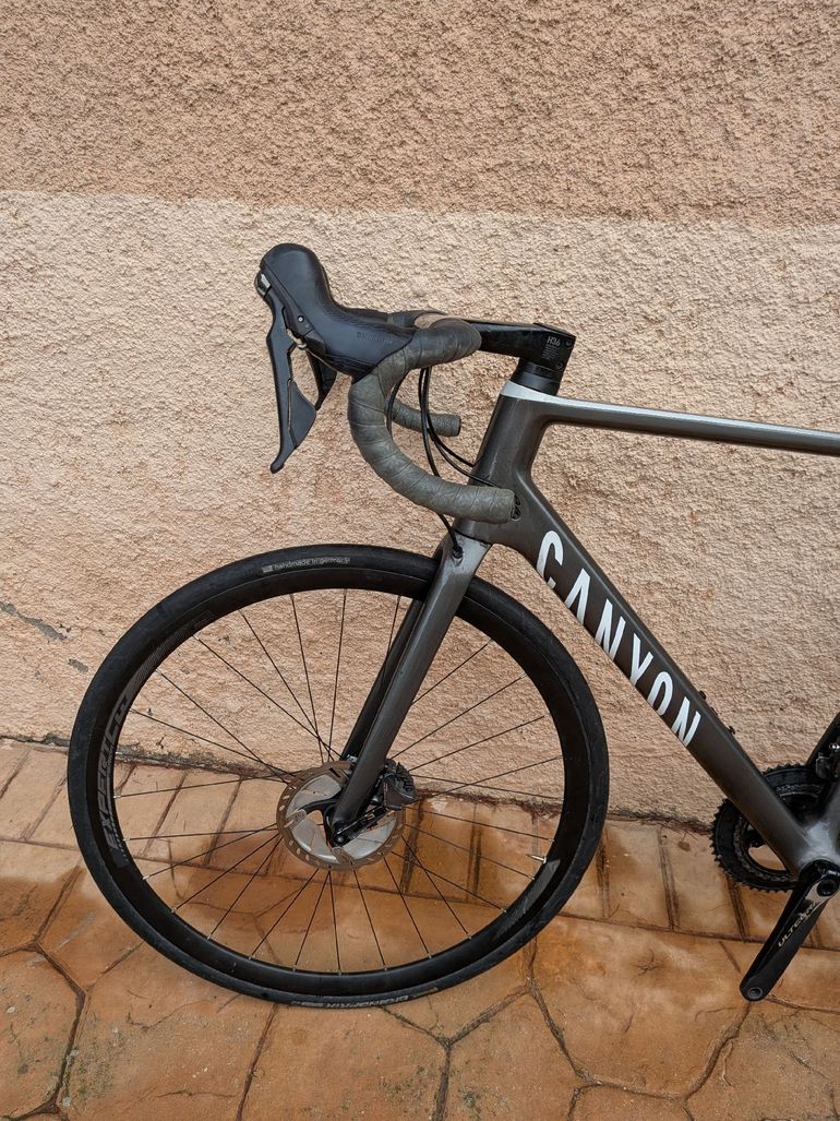 Gebrauchtes Canyon Ultimate Shimano Ultegra 2022 Road & Gravel, Hellgrau — Bild 2 von 11
