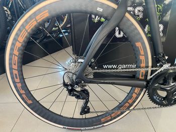 Used Pinarello Razha Shimano 105 2023 Road & Gravel, Black — image 4 of 4