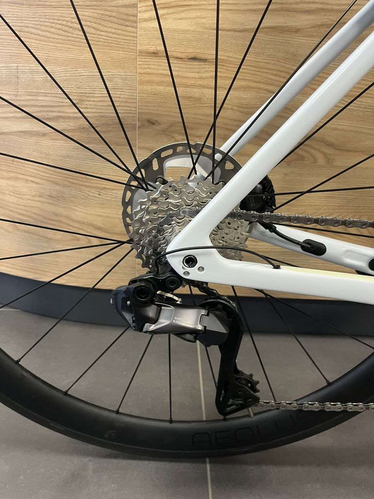 Used Trek Émonda SL 7 2023 2023 Road & Gravel — image 8 of 11
