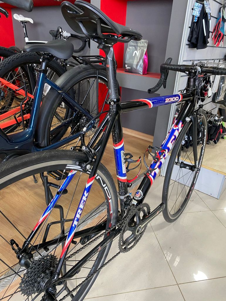 Used Trek A2300 2002 Road & Gravel, Black — image 3 of 5