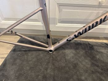 Used Specialized S-Works Tarmac SL8 - Shimano Dura-Ace Di2 2026 Frameset 2026 Road & Gravel, Hellgrau — image 3 of 3