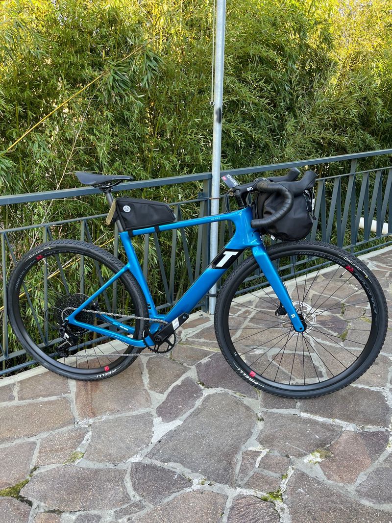 Käytetty 3T ULTRA APEX EAGLE 1X12 700c 2025 2025 Road & Gravel