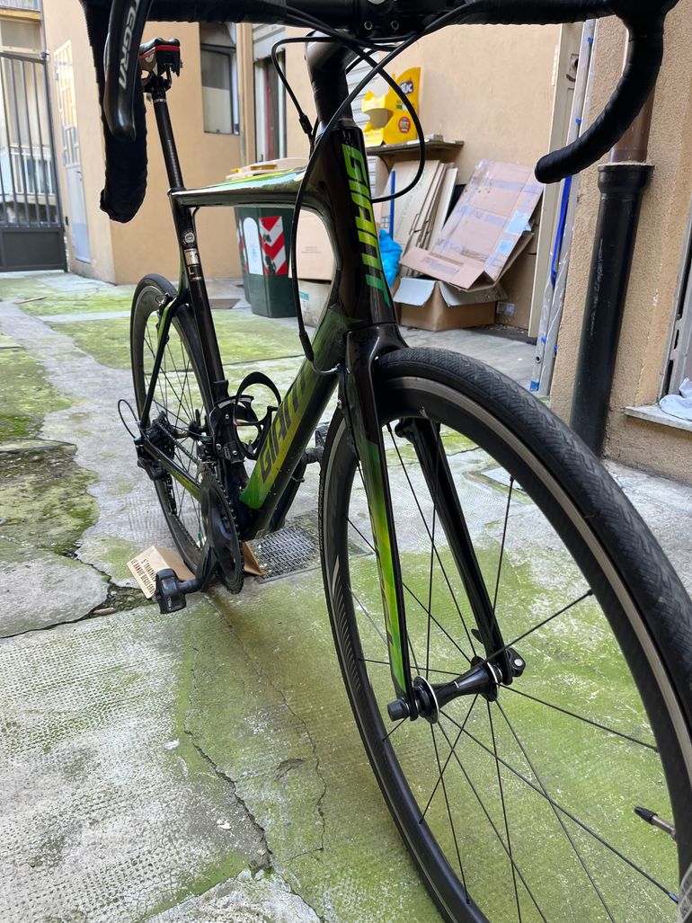 Used Giant Propel Advanced 1 2018 2018 Road & Gravel, Verde — image 4 of 6